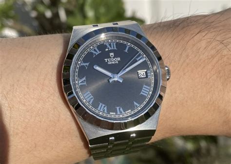 tudor royal dial review